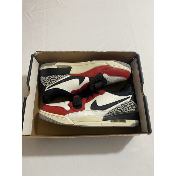 New Men’s Size 11.5 - Jordan Legacy 312 Low Chicago CD7069 106
